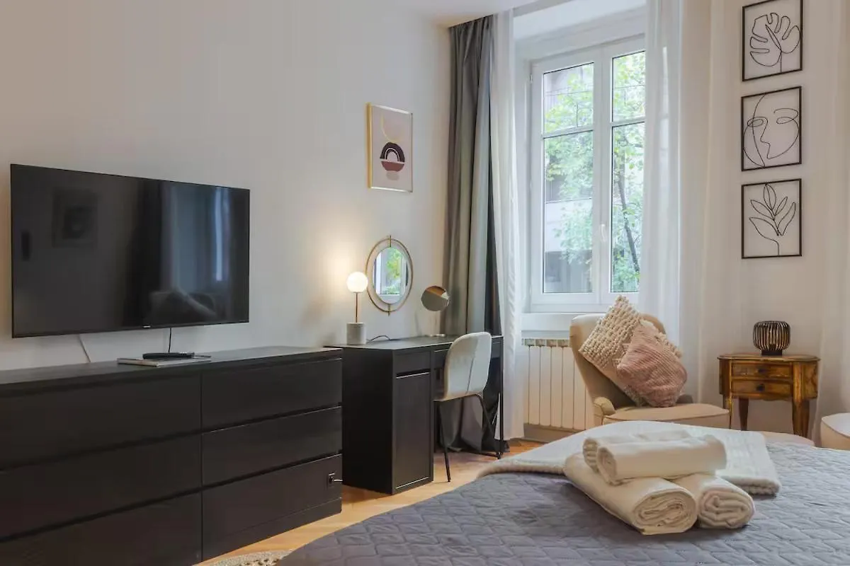 Apartment Suite Manama Villeurbanne