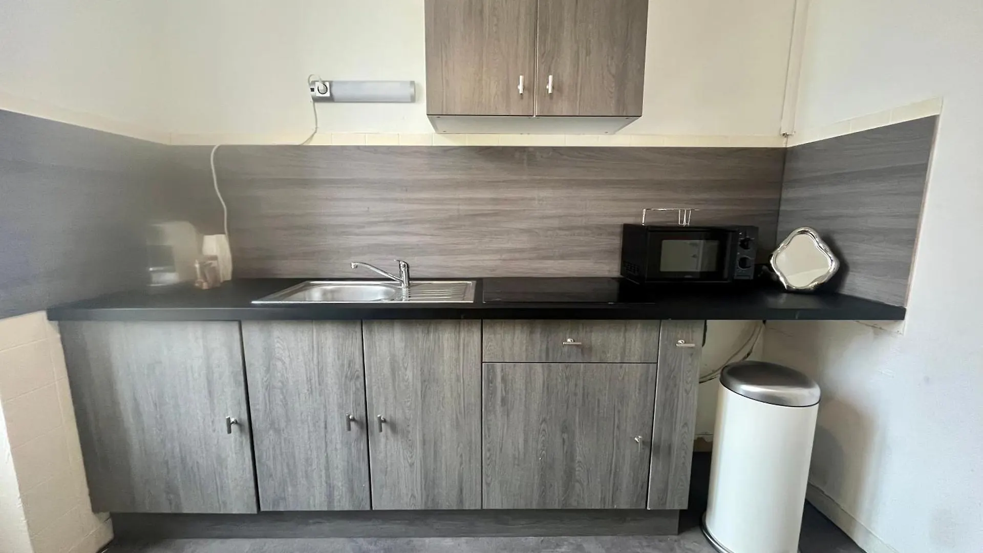 Suite Manama Villeurbanne Apartment